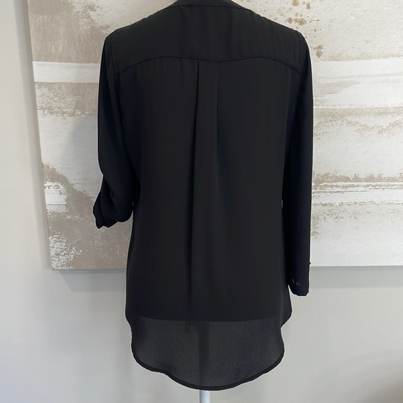 BCBG MAXAZRIA Flowy Blouse with Button Short sleeve “Twiggy” - Picture 5 of 8